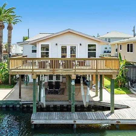 Casa Pelican-Fishing On The Bay In Jamaica Beach